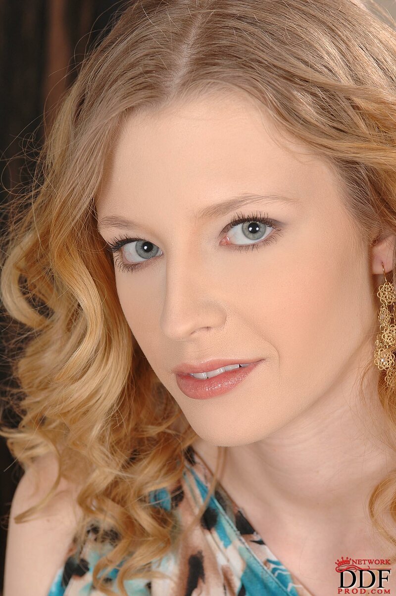 Виктория, 22 года, 3 размер груди